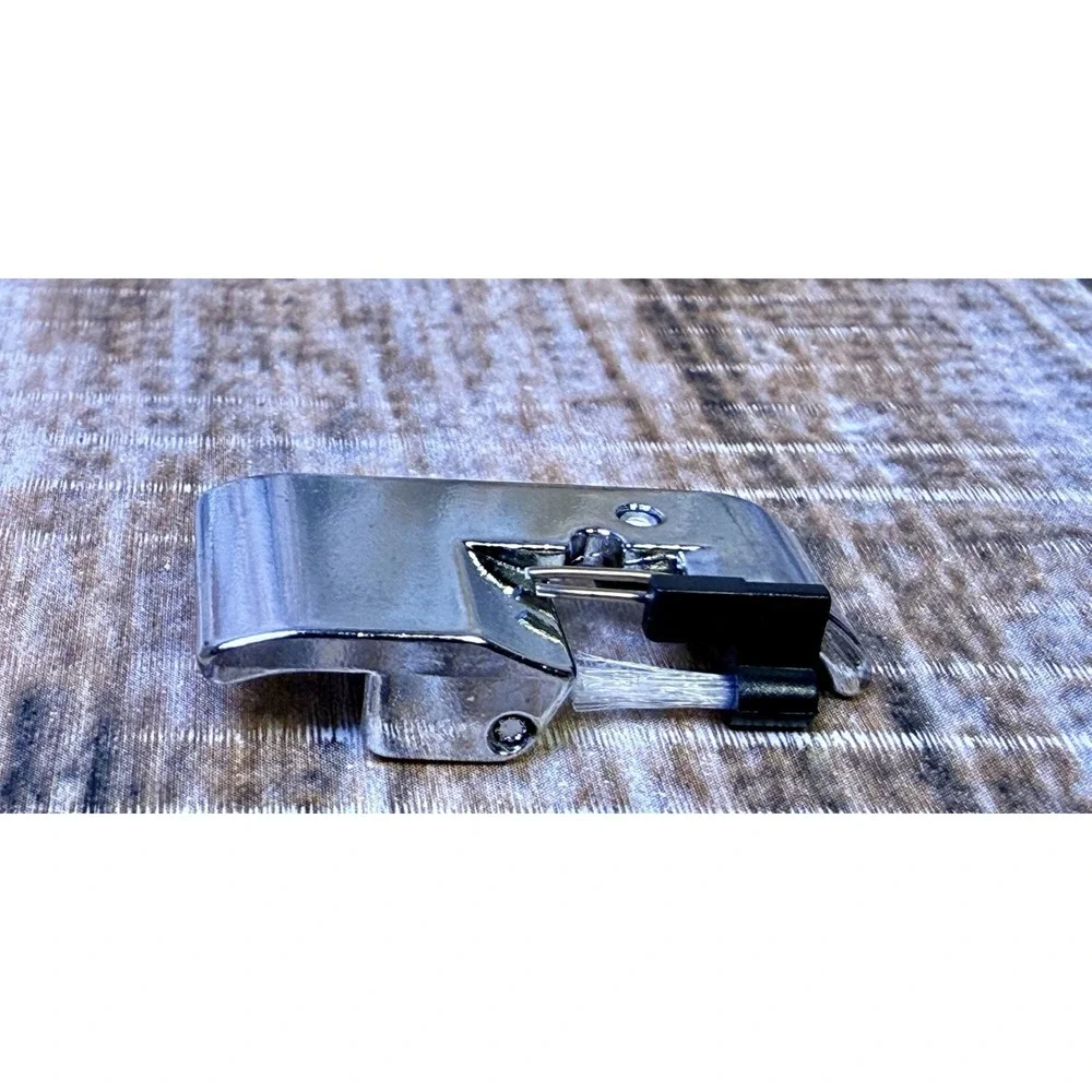 Kenmore 385.1960180 Overlock Snap on Presser Foot 